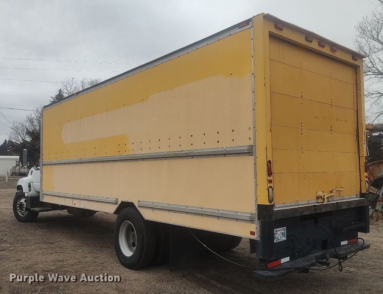 image for item LG9606 1999 GMC C6500  box truck