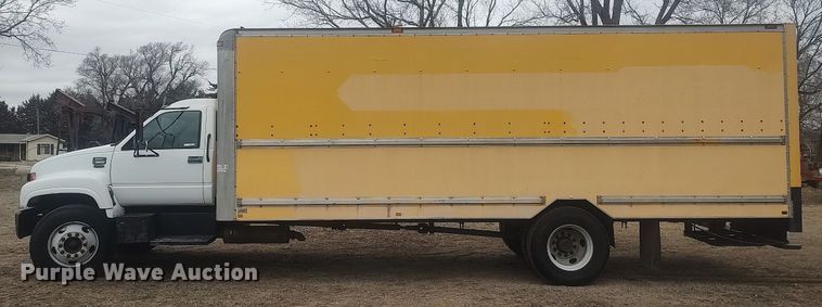 image for item LG9606 1999 GMC C6500  box truck