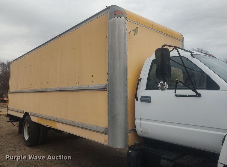 image for item LG9606 1999 GMC C6500  box truck