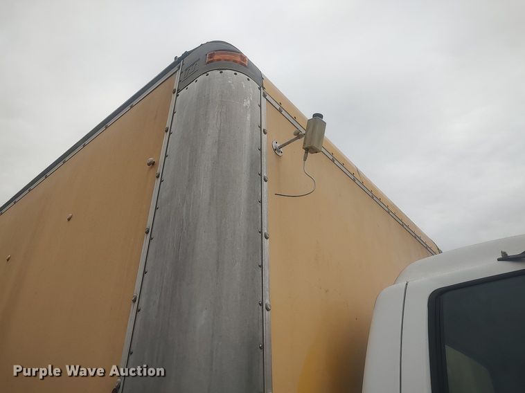 image for item LG9606 1999 GMC C6500  box truck