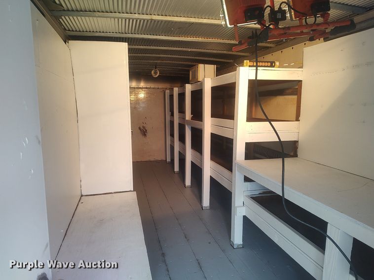 image for item LG9606 1999 GMC C6500  box truck