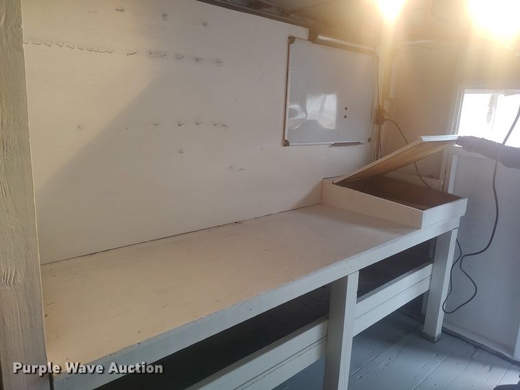 image for item LG9606 1999 GMC C6500  box truck