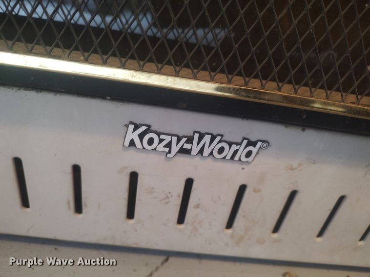 image for item LG9606 1999 GMC C6500  box truck