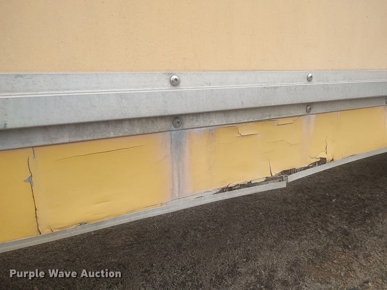 image for item LG9606 1999 GMC C6500  box truck