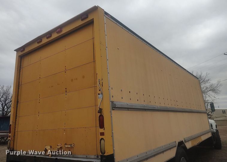 image for item LG9606 1999 GMC C6500  box truck