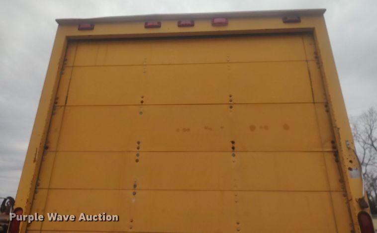 image for item LG9606 1999 GMC C6500  box truck