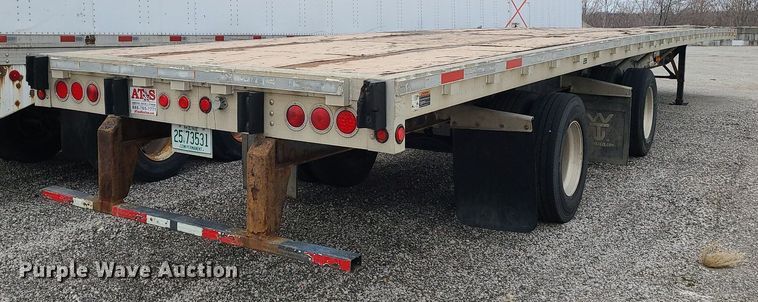 image for item LH9849 2009 Wilson CF900  flatbed trailer