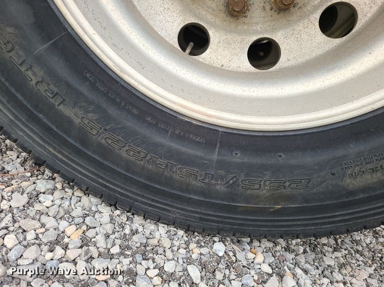 image for item LH9849 2009 Wilson CF900  flatbed trailer