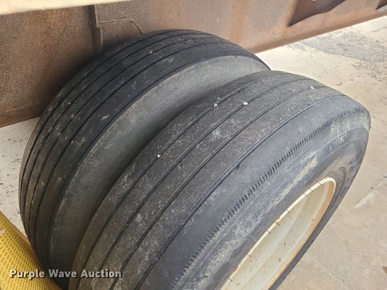 image for item LH9850 1998 Fontaine LFTW-6-8048WSAK  flatbed trailer