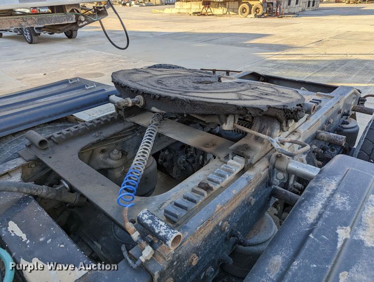 image for item LK9463 2007 Peterbilt 379  semi truck