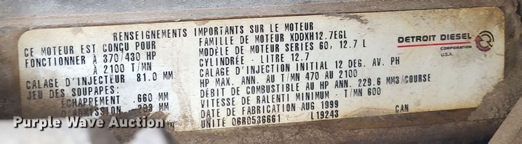 image for item LK9500 2000 International 9200i  semi truck