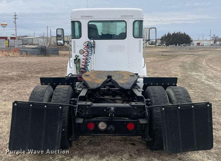 image for item LR9543 2005 Kenworth T300  truck cab and chassis