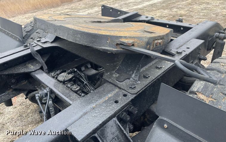 image for item LR9543 2005 Kenworth T300  truck cab and chassis