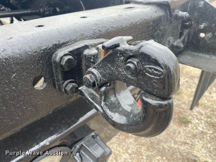 image for item LR9543 2005 Kenworth T300  truck cab and chassis