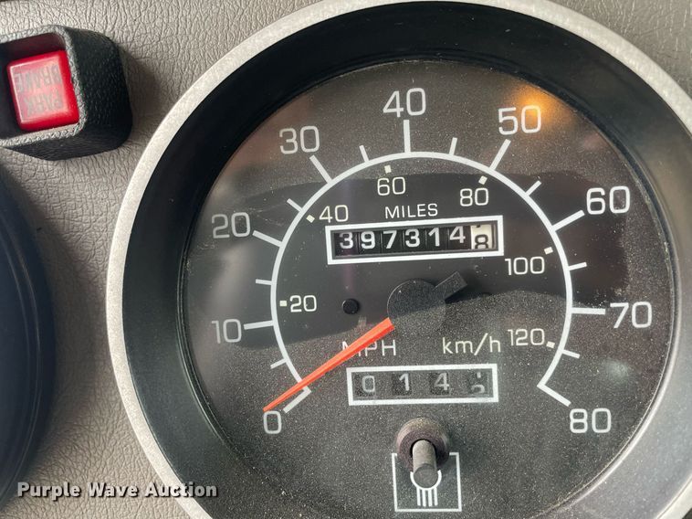 image for item LR9543 2005 Kenworth T300  truck cab and chassis