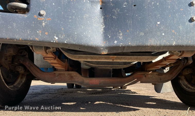 image for item MA9955 1995 International 4700  flatbed truck