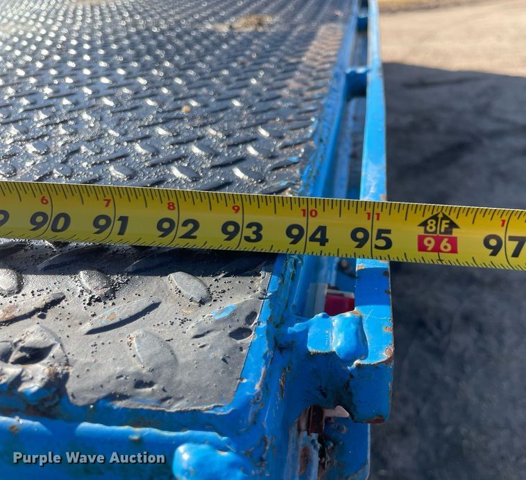 image for item MA9957 1996 International 4700  flatbed truck