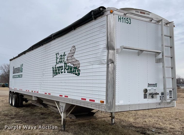 image for item MB9009 2011 Timpte Super Hopper  grain trailer