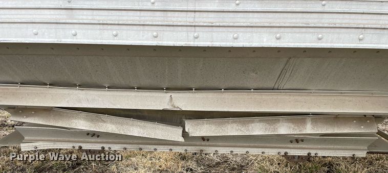 image for item MB9009 2011 Timpte Super Hopper  grain trailer