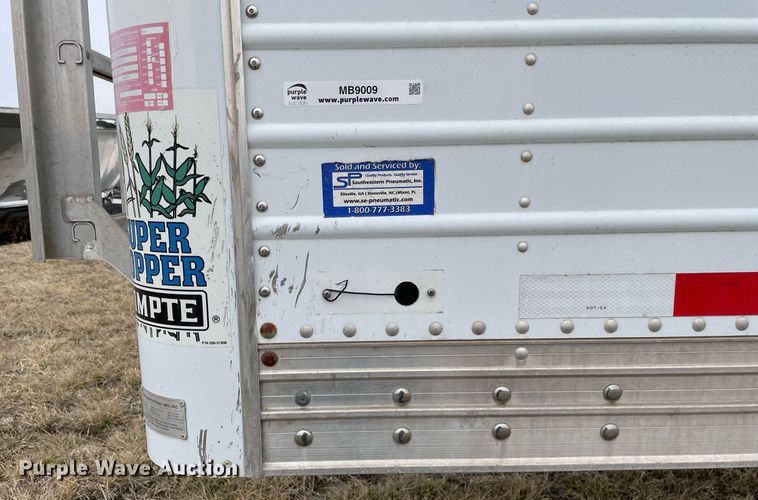 image for item MB9009 2011 Timpte Super Hopper  grain trailer