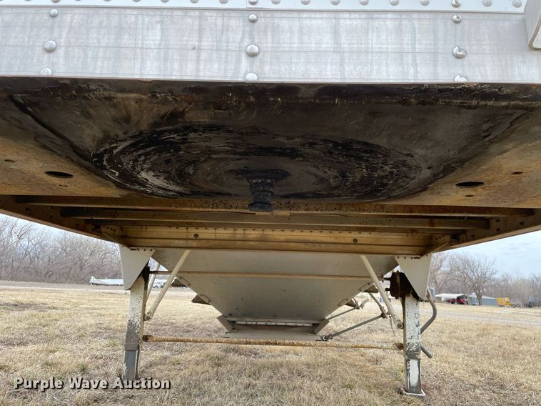 image for item MB9009 2011 Timpte Super Hopper  grain trailer