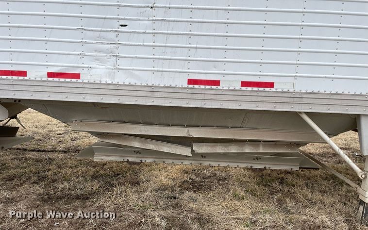 image for item MB9009 2011 Timpte Super Hopper  grain trailer