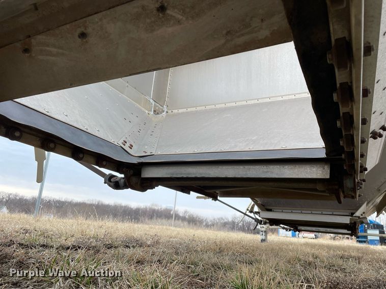 image for item MB9009 2011 Timpte Super Hopper  grain trailer