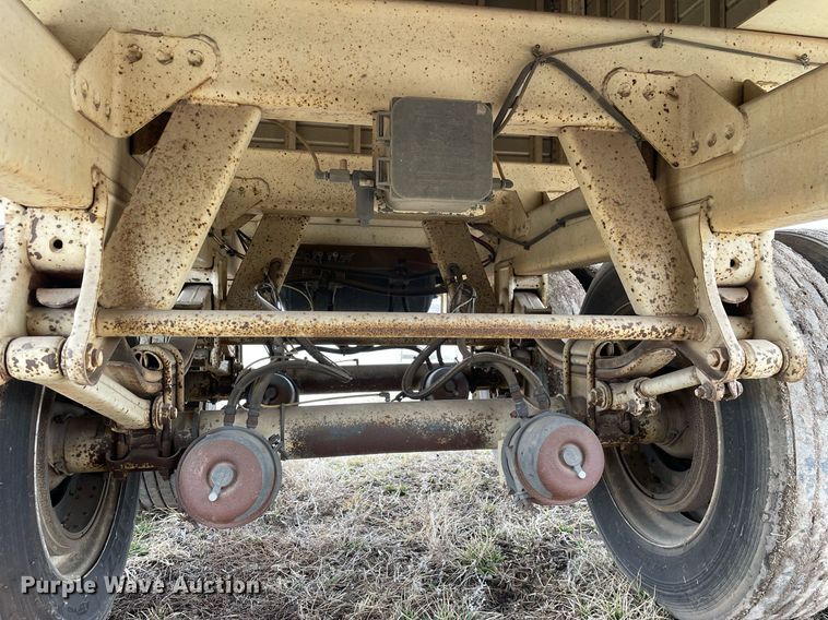 image for item MB9009 2011 Timpte Super Hopper  grain trailer