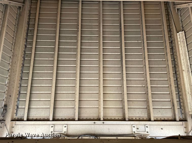 image for item MB9009 2011 Timpte Super Hopper  grain trailer