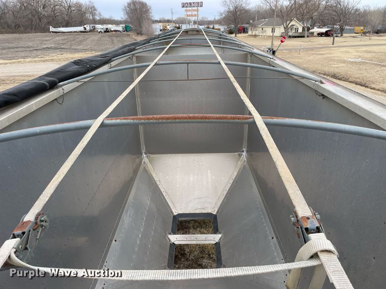 image for item MB9009 2011 Timpte Super Hopper  grain trailer