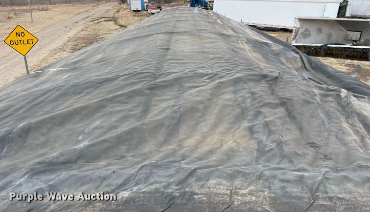 image for item MB9009 2011 Timpte Super Hopper  grain trailer