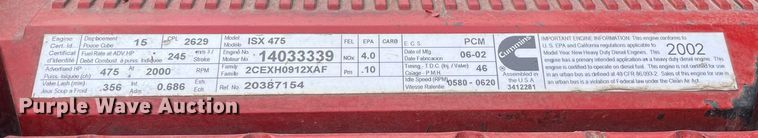 image for item MB9013 2003 Volvo VN  semi truck