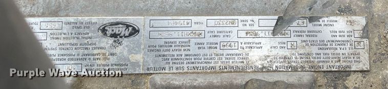 image for item MB9019 2000 Mack CH613  semi truck