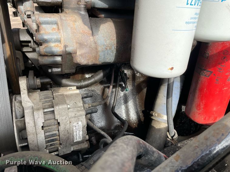 image for item MB9019 2000 Mack CH613  semi truck