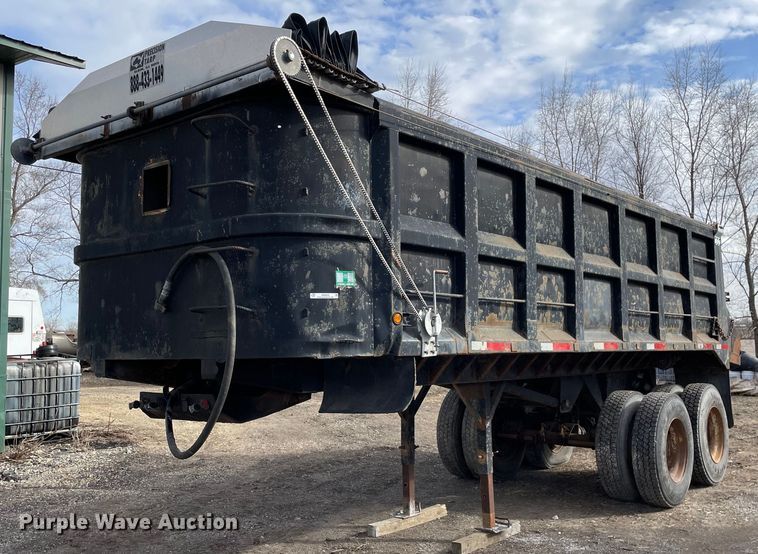 image for item MB9020 1987 Hilbilt  end dump trailer