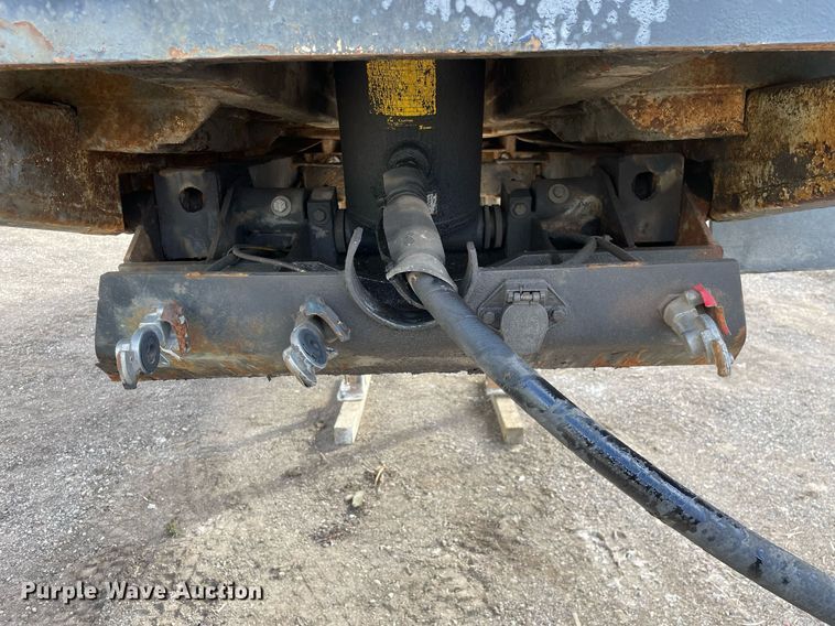 image for item MB9020 1987 Hilbilt  end dump trailer