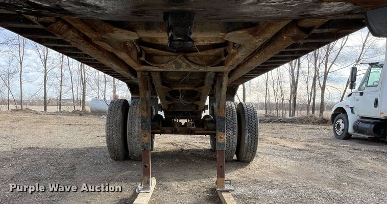 image for item MB9020 1987 Hilbilt  end dump trailer