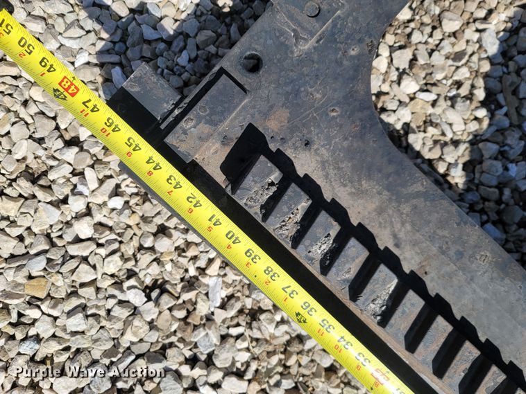 image for item MB9865 Fifth wheel hitch assembly