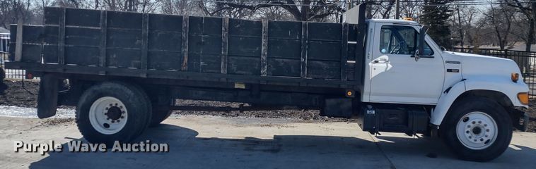 image for item MD9444 1998 Ford F700  dump flatbed truck