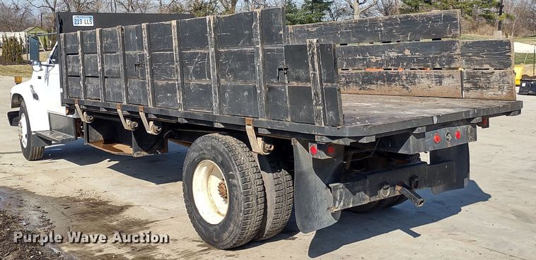image for item MD9444 1998 Ford F700  dump flatbed truck