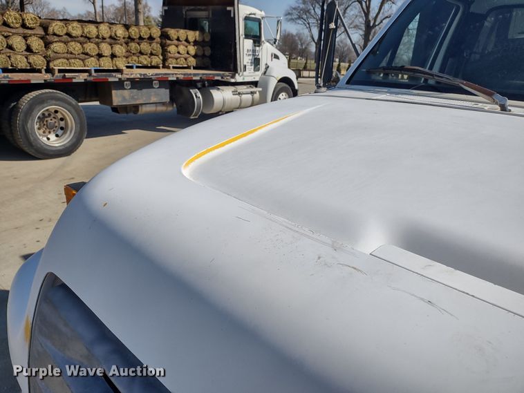 image for item MD9444 1998 Ford F700  dump flatbed truck