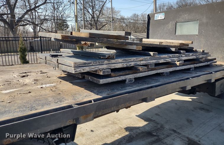 image for item MD9444 1998 Ford F700  dump flatbed truck