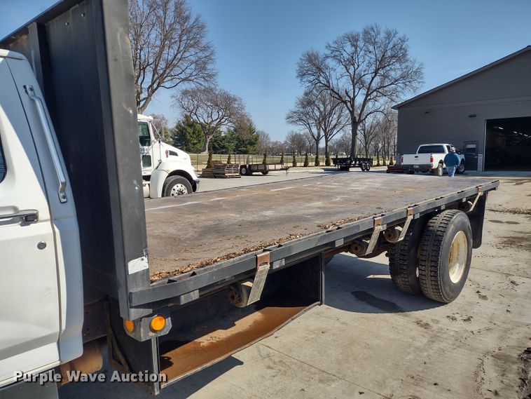 image for item MD9444 1998 Ford F700  dump flatbed truck