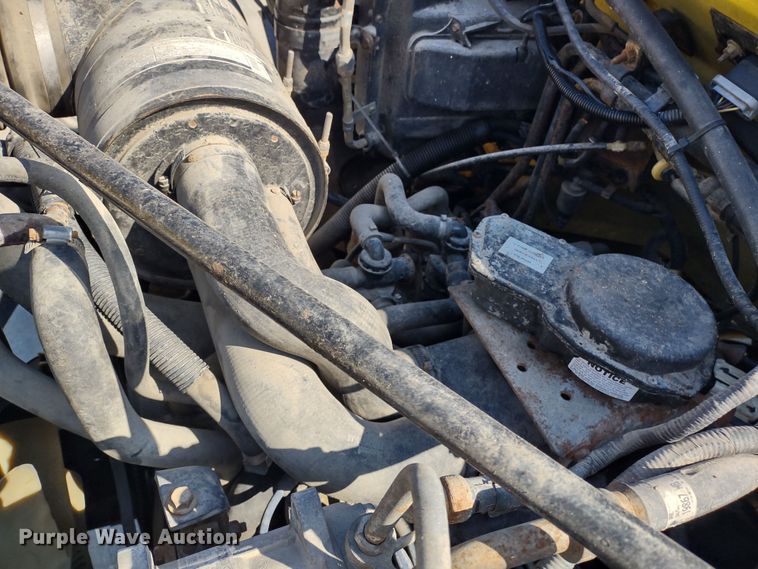 image for item MD9444 1998 Ford F700  dump flatbed truck