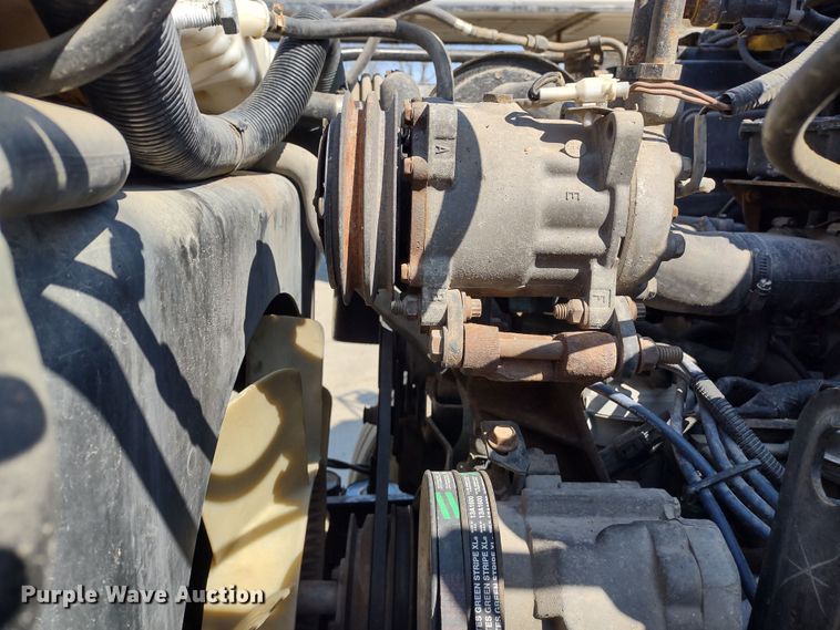 image for item MD9444 1998 Ford F700  dump flatbed truck