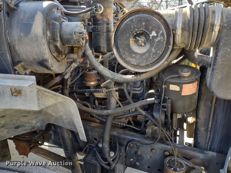 image for item MD9444 1998 Ford F700  dump flatbed truck