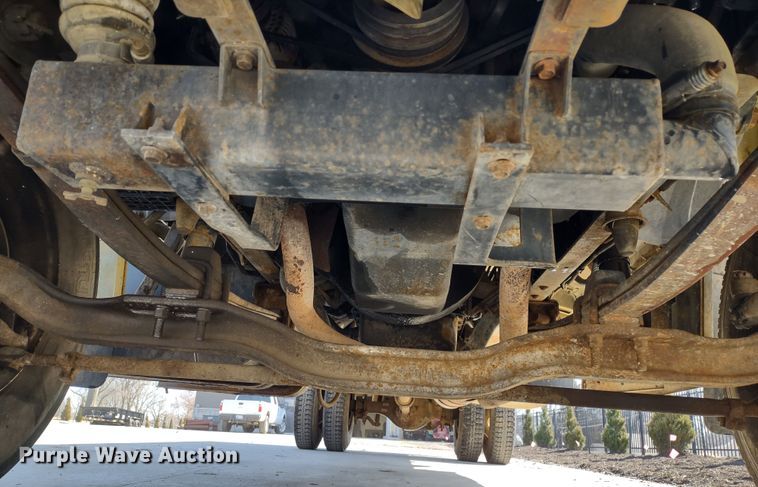 image for item MD9444 1998 Ford F700  dump flatbed truck