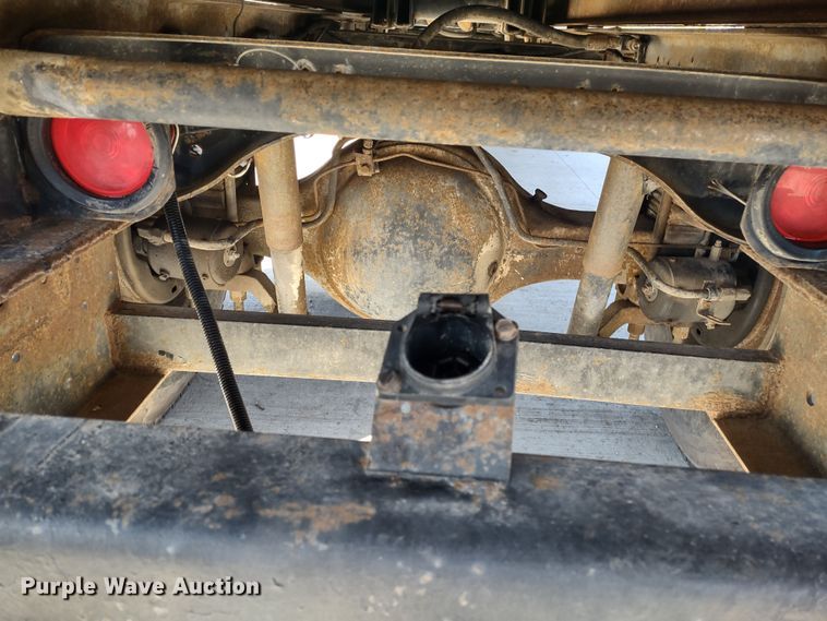 image for item MD9444 1998 Ford F700  dump flatbed truck