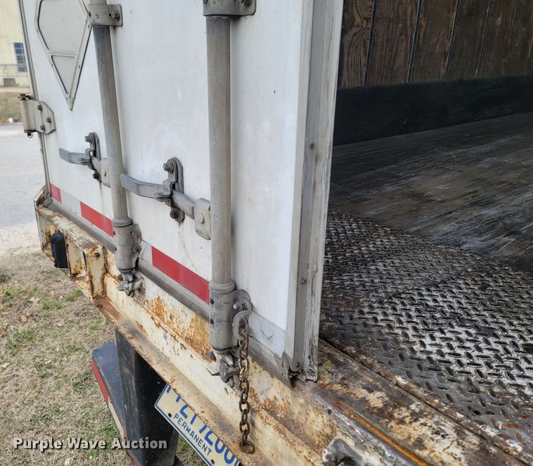 image for item ME9054 2001 Great Dane 7411-TPSA  dry van trailer