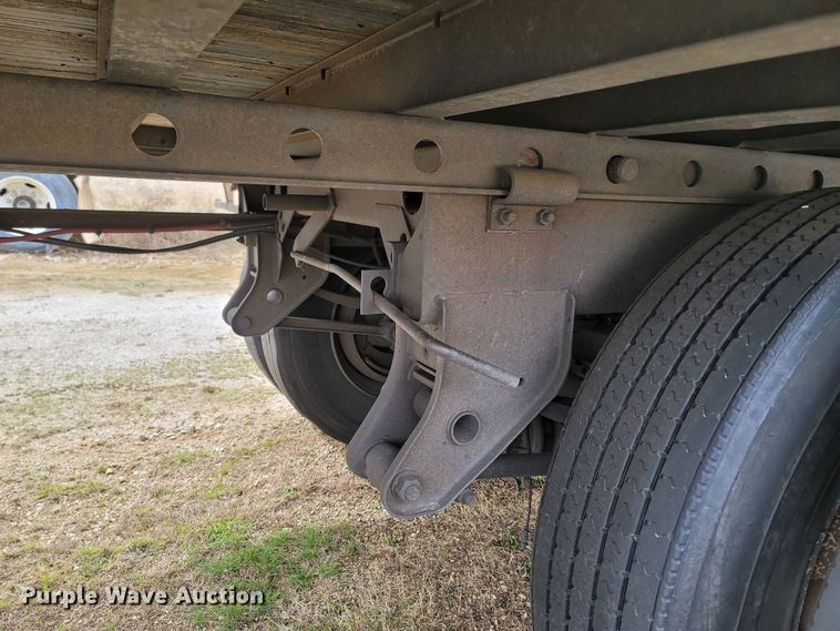 image for item ME9054 2001 Great Dane 7411-TPSA  dry van trailer